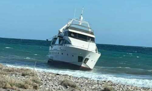 Motoryacht strandade nära Motril