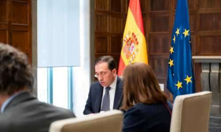 Spanien följer EU och utvisar ryska diplomater
