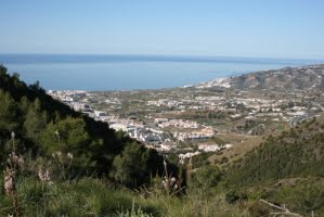 ”Andalusisk by” kan byggas vid Nerja – men utan golfbana