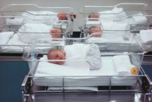 Antalet nyfödda minskar