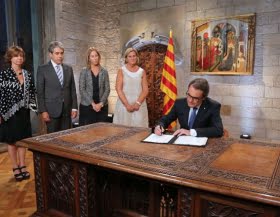 Artur Mas: ”Politiskt val i Katalonien om regionens självständighet”