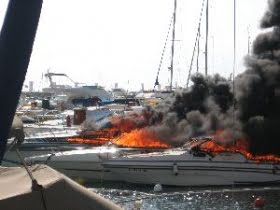 Båtbrand i Puerto Banús