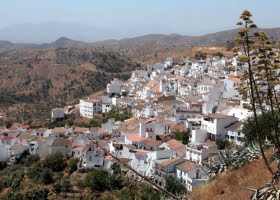 Borgmästaren i Almogía släppt efter förhör