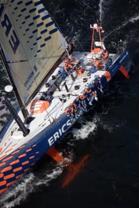 Dubbelt svenskt i ledning när Ocean Race passerade Gibraltar