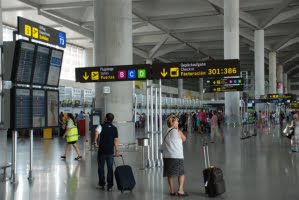 Efterlyst rånare greps på Málaga flygplats