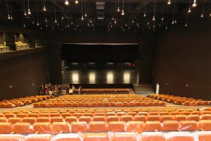 Esteponas nya auditorium största scenområdet på Solkusten