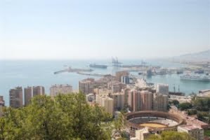 F 1-stjärnan Hamilton rånad på Málagas feria