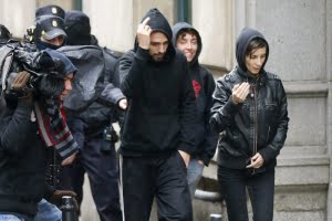 Fem anarkister häktade – planerade räder mot polisstationer
