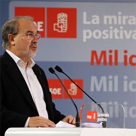 Finansminister Pedro Solbes erkänner i RNE-intervju: Spanien är på väg in i recession