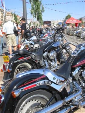 Fuengirola har översvämmats av Harley-Davidson