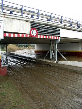 Fyra vägar avstängda på grund av vädret