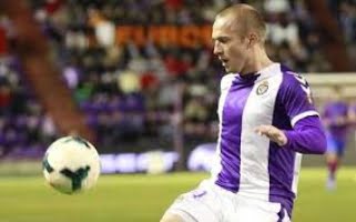 Granada skriver treårskontrakt med Daniel Larsson