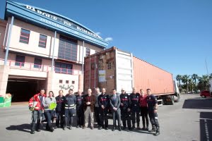 Här går lastbilen från Marbella till flyktingar på Lesbos