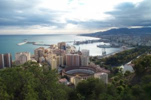 Ikväll börjar Málagas feria med 21.000 fyrverkeripjäser