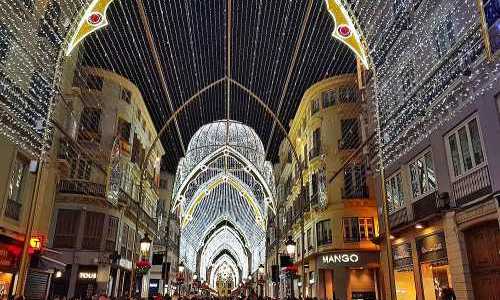 Julbelysningen i Málaga invigs