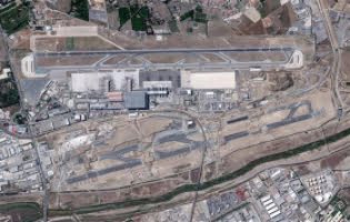 Málaga flygplats registrerar över tusen flyg till helgen