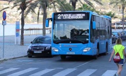 Mantalsskrivna pensionärer åker lokalbuss gratis i Almuñécar