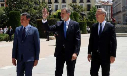 Sánchez lovar Nato att öka militärutgifterna