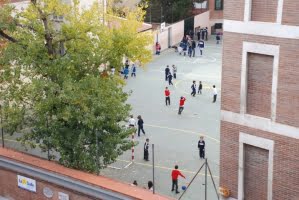 Skolor i Benalmádena inför dagliga promenader och löpning