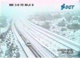 Snöfall stänger 40-talet vägar i centrala Spanien