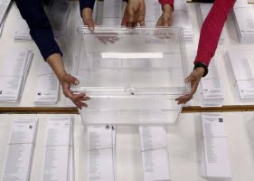Spännande valdag när över 1,1 miljon röstade i provinsen