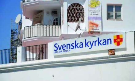 Tidigare anställd stämmer Svenska kyrkan för kontraktsbrott