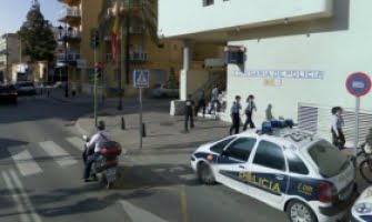 Tolkarna försvinner vid polisstationerna – ”det leder till kaos”, enligt facket