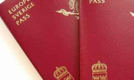 Två månaders väntetid för att förnya pass & id-handlingar