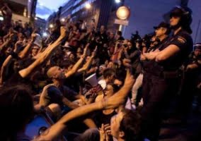 Våldsamma upplopp i Madrid – kongressen skulle ockuperas
