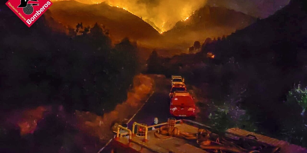 Blixtnedslag orsakade storbrand på Costa Blanca