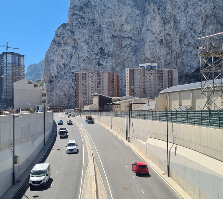 Tunneln in i Gibraltar har öppnat