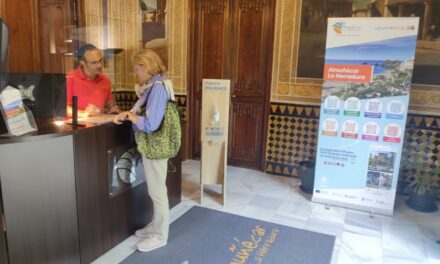 Svenskarna i topp bland utländska besökare vid turistbyråer i Almuñécar
