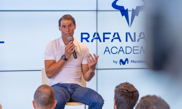 Rafael Nadal lägger racketet på hyllan