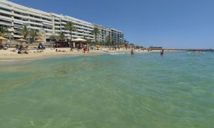 Familj räddade ur havet på strand i Mallorca