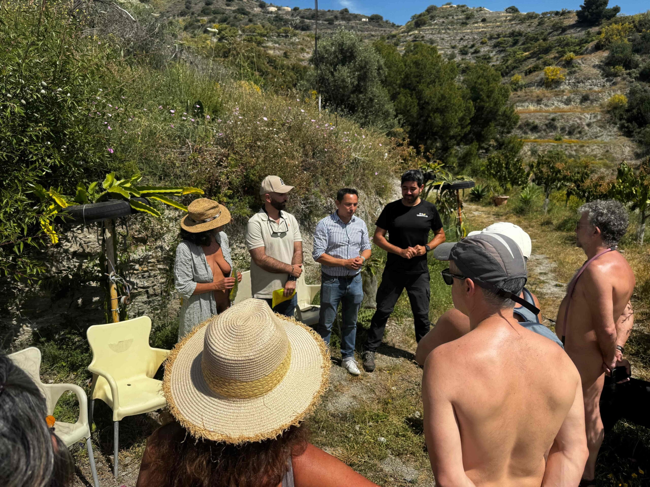 Nudister coffee farm la herradura