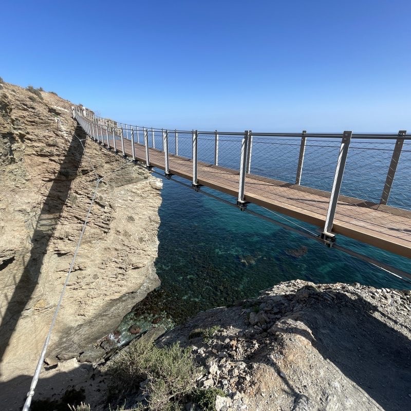 Törs du? Hängbron Jolúcar i Torrenueva Costa