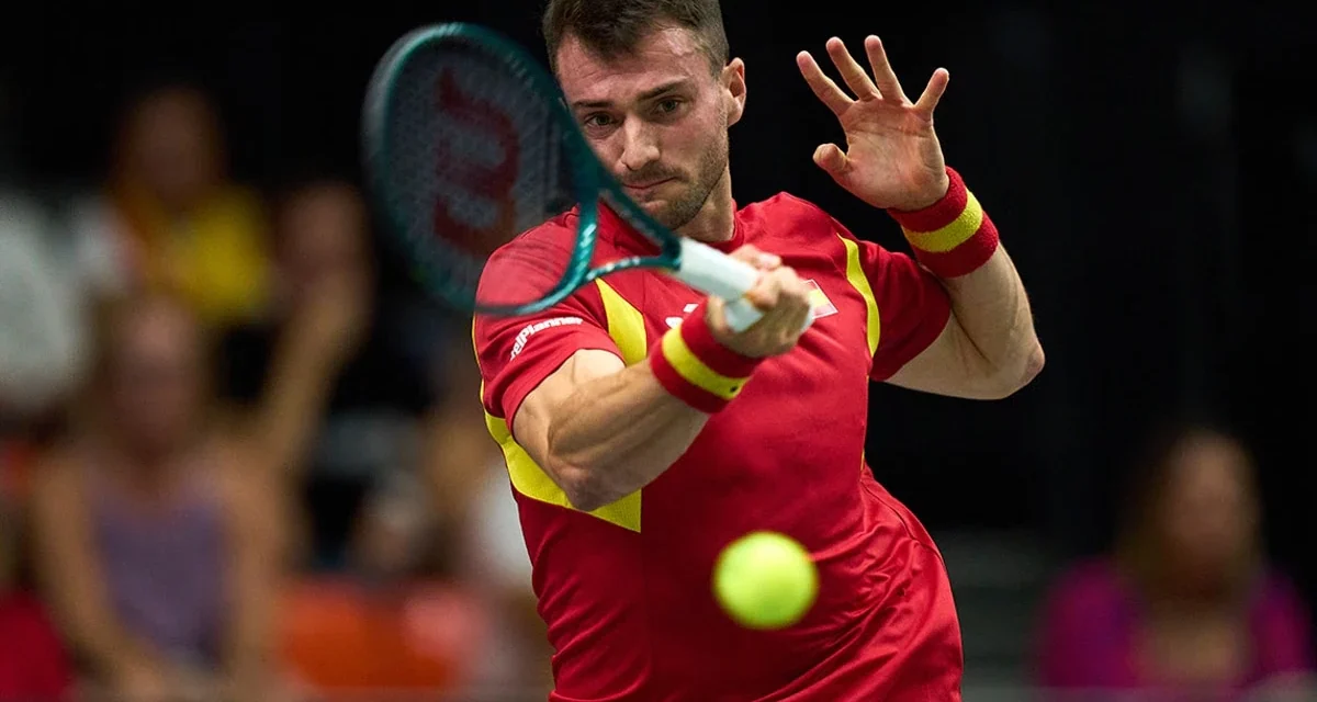 Pablo Carreño hoppar av Davis Cup