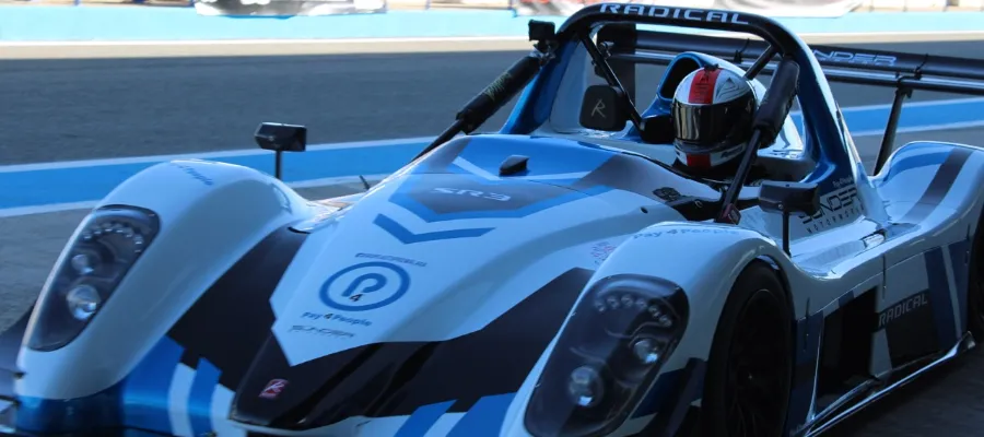 Alex Postman debuterar i Radical SR3