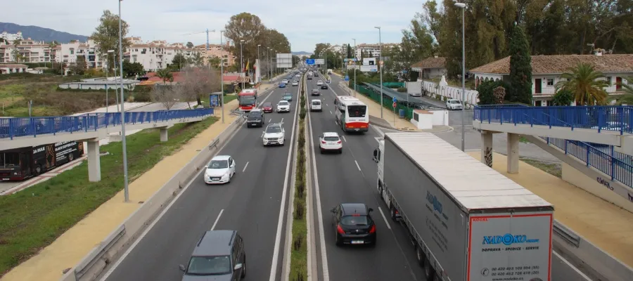 Larmet på vägarna: 30 000 lastbilschaufförer behövs
