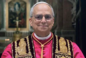 Påve Leo XIV:s officiella porträtt, publicerat av Vatikanen den 10 maj 2025. | Foto: Vatican Media